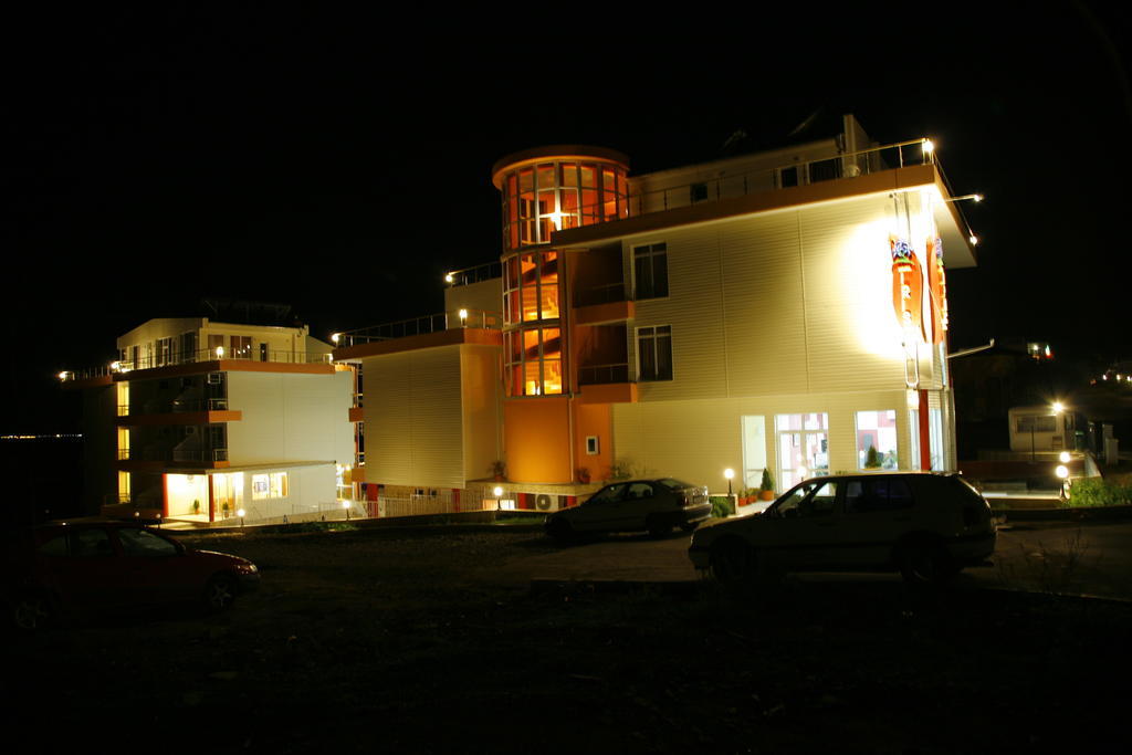 Iris Beach Hotel Sveti Vlas Exterior photo